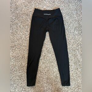 Alphalete Black Scrunch Butt Leggings